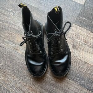 Dr. Martens 1460 Black Leather Ankle Boots Classic Combat Boots Women's